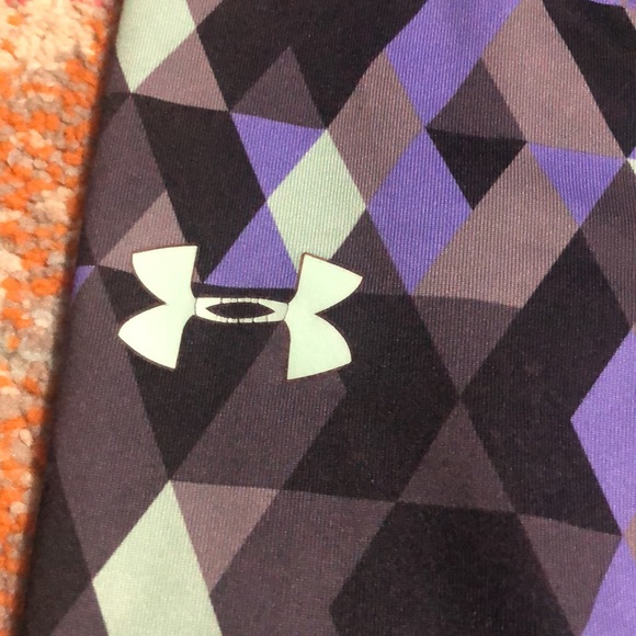 🧜🏼♀️3 for $15 item! 🧜🏼♀️ Under Armour girls leggings - Picture 3 of 4